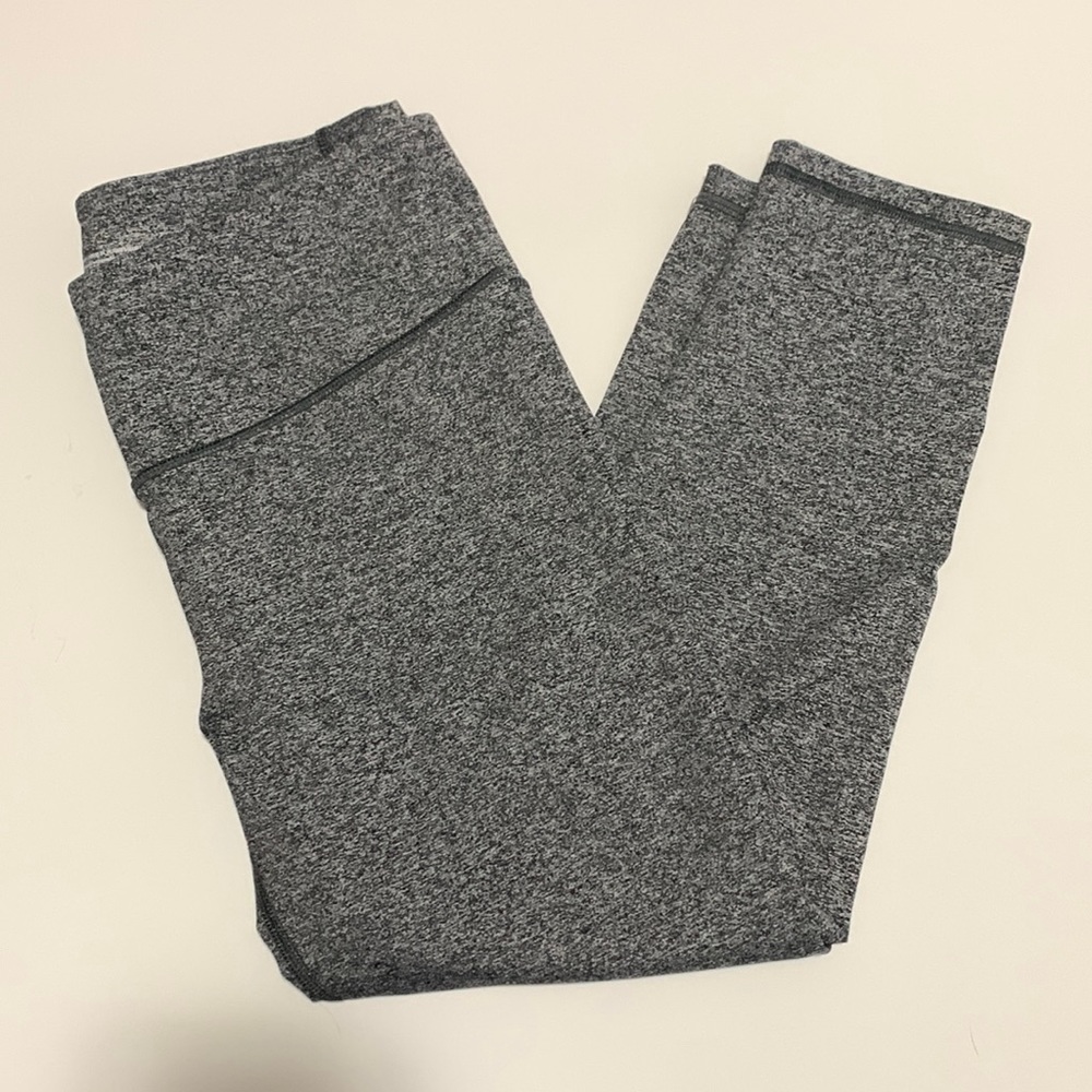 Great condition Victoria Secret Sport Capri Leggings